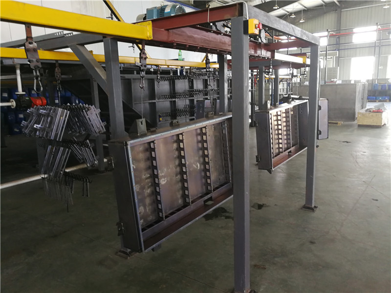 12新能源汽車部(bù)件浸泡電泳陶化(hua)